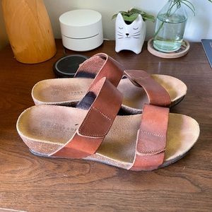 Lola Sabbia sandals, brown, size 40 or size 9.